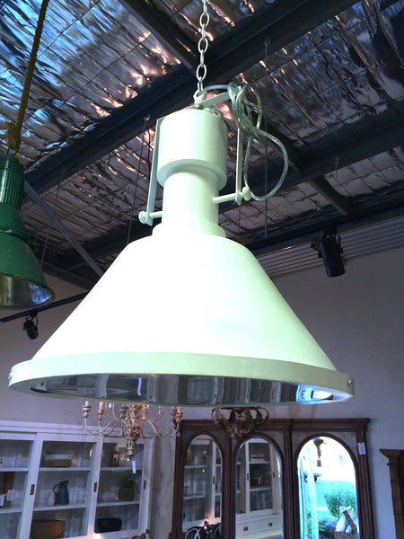 White Vintage Ship Pendant Light